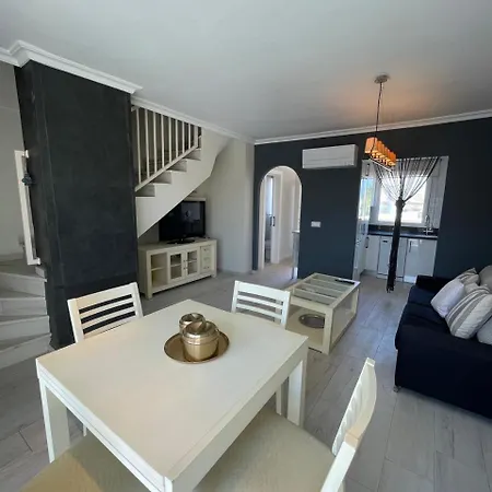 Apartamento Atico Duplex Primera Linea